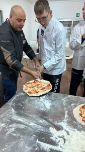 Autismo, la cucina come terapia: da Eurofood i laboratori di Cucina il Salento con gli “Amici di Nico” e Kalò Fai - Corriere Salentino