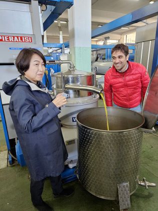 Asse Italia-Giappone: per la prima volta in Puglia, una buyer giapponese è ospite di una giovane azienda salentina - Corriere Salentino