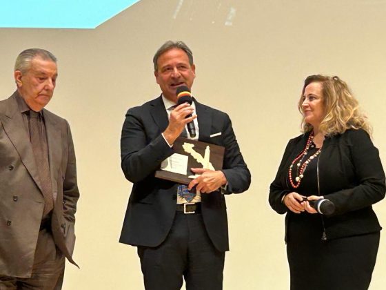 Premio ambasciatori di Terre di Puglia a Pagliaro: “Orgoglioso e onorato di rappresentare la mia Lecce e il mio Salento a Milano” - Corriere Salentino