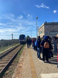 Treni, tratturi e trattorie: viaggio emozionale nel cuore del Salento con la Pro Loco di Cannole - Corriere Salentino