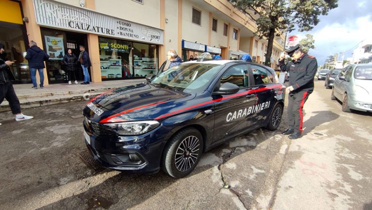 Divampa l’incendio in un negozio di elettronica: danni ingenti. Abitazione inagibile - Corriere Salentino