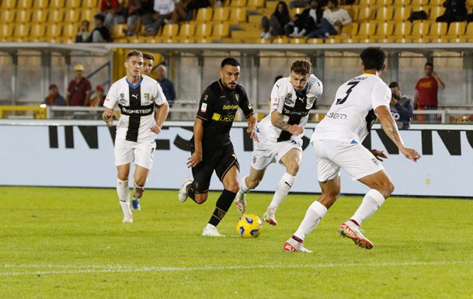 Finale horror dopo la rimonta, nel recupero dilaga il Parma per 4 a 2: il Lecce dice addio alla Coppa Italia - Corriere Salentino