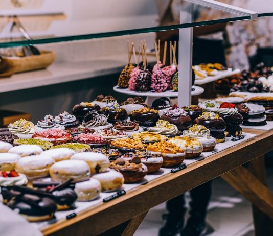 Pasticceri e Pasticcerie d’Italia 2024, la Puglia conquista 1 Tre Torte e 1 Premio Speciale: spiccano anche 1 Pastry Chef e 10 new entry