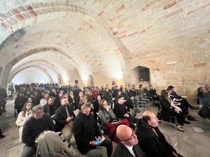 “Punti cardinali”, la presentazione a Copertino della chiusura e dell’inizio di un nuovo progetto: 165 progetti finanziati, 15 milioni di euro impegnati, 1000 partner coinvolti e 30.000 utenze mobilitate - Corriere Salentino