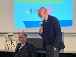 “Punti cardinali”, la presentazione a Copertino della chiusura e dell’inizio di un nuovo progetto: 165 progetti finanziati, 15 milioni di euro impegnati, 1000 partner coinvolti e 30.000 utenze mobilitate - Corriere Salentino