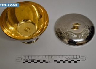 Ruba oggetti sacri dalla Chiesa Matrice di Galatina, denunciato il ladro sacrilego. Ma manca mezza refurtiva
