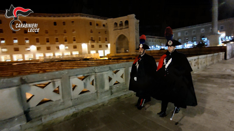 La sicurezza dei Carabinieri nei centri urbani salentini anche in grande uniforme storica - Corriere Salentino