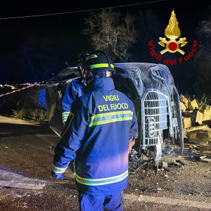 Si ribaltano con l'auto sulla provinciale: padre, madre e due figli in ospedale - Corriere Salentino