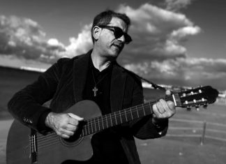 Concerto di un prete cantautore per elevare l’anima con la sua musica