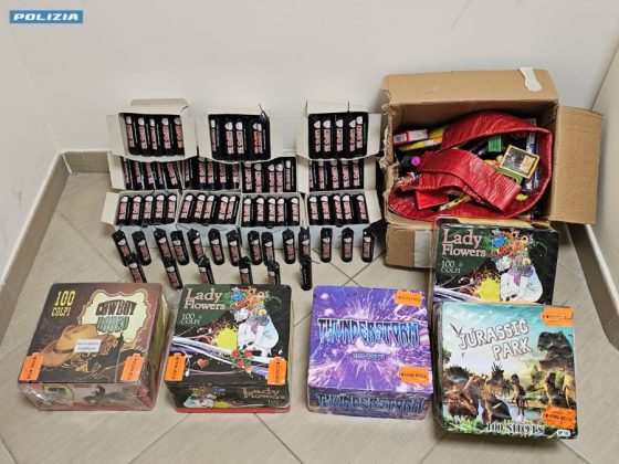 In casa una "Santabarbara", sequestrati 56 chili di botti illegali: due denunce - Corriere Salentino