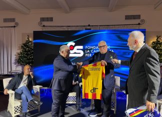 Corvino talent scout, eccellenza di talento, risorsa per il territorio. Il direttore del Lecce premiato insieme ai grandi nomi del calcio