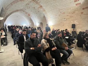 “Punti cardinali”, la presentazione a Copertino della chiusura e dell’inizio di un nuovo progetto: 165 progetti finanziati, 15 milioni di euro impegnati, 1000 partner coinvolti e 30.000 utenze mobilitate - Corriere Salentino