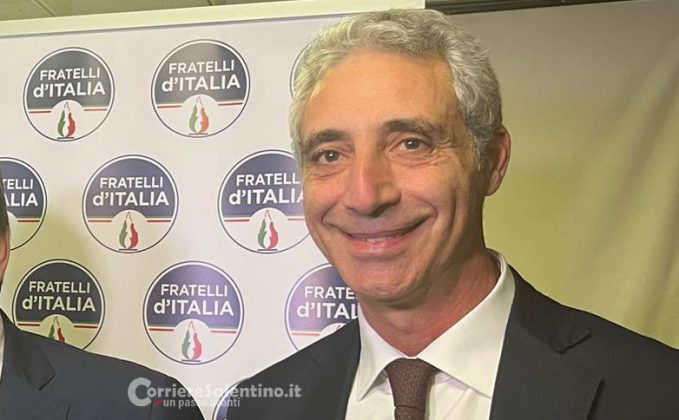 Fitto sbandiera gli obiettivi raggiunti con il PNRR, ma cade il gelo sul candidato sindaco di Lecce. Il viceministro Leo spiega ai leccesi la riforma fiscale - Corriere Salentino