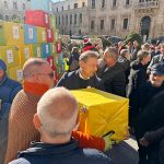 Cuore Amico: Natale di solidarietà, donati pacchi di generi alimentari alle famiglie più bisognose della diocesi di Lecce - Corriere Salentino