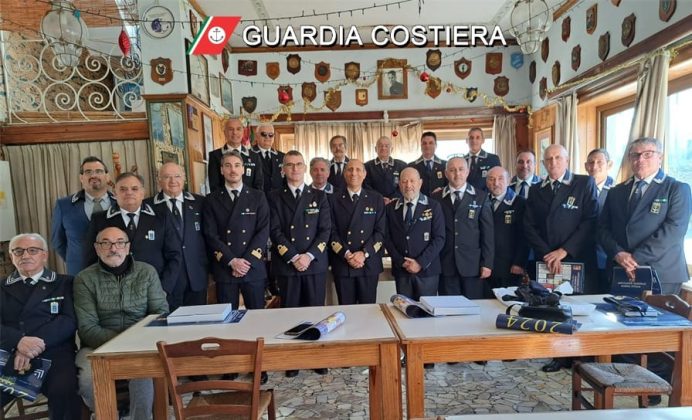 Visita del Capo del Compartimento marittimo di Gallipoli alle delegazioni dell’ANMI della provincia di Lecce - Corriere Salentino