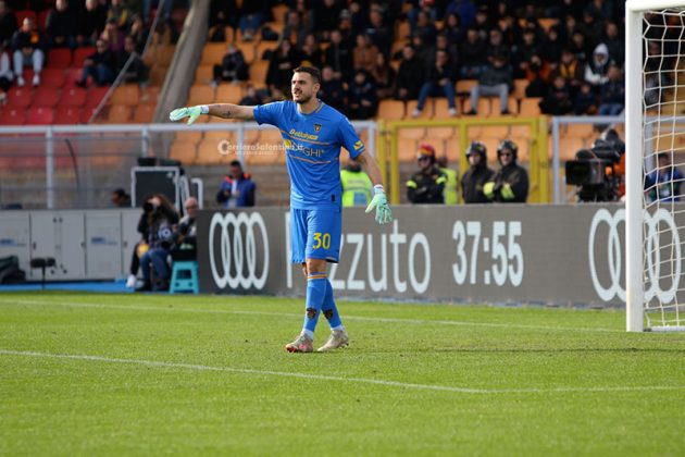 Falcone in area avversaria si procura un rigore allo scadere, Piccoli riacciuffa il Bologna dal dischetto: 1 a 1 - Corriere Salentino