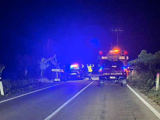 Tragico impatto in auto contro un albero: muore un uomo. Grave la moglie - Corriere Salentino