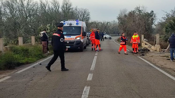Tragedia nel basso Salento, perde il controllo della Punto e si ribalta: muore 23enne - Corriere Salentino