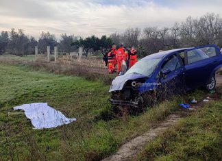 Tragedia nel basso Salento, perde il controllo della Punto e si ribalta: muore 23enne