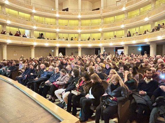 Capodanno a Lecce, pienone all’Apollo e in Piazza Libertini - Corriere Salentino
