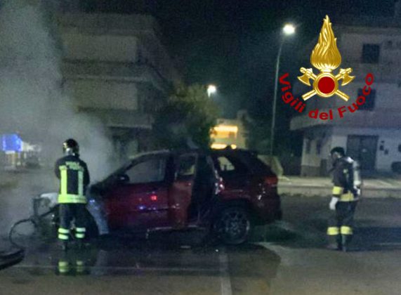 Notte di Capodanno, cinque mezzi in fiamme in tutto il Salento - Corriere Salentino