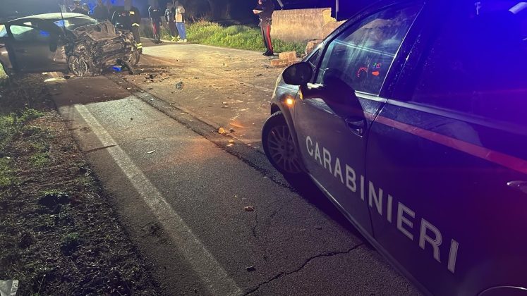 Auto si schianta contro un muretto: un morto e quattro feriti gravi - Corriere Salentino