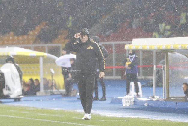 Il Lecce non la chiude e il Cagliari pareggia, finisce 1-1 al Via del Mare - Corriere Salentino