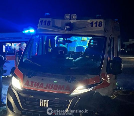 Scontro tra due auto e cinque persone, tra cui una donna di 90 anni, restano ferite