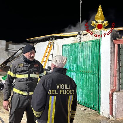 Altri due incendi nella notte: a fuoco abitazione con annesso negozio e un’altra vettura - Corriere Salentino