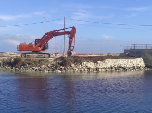 Frigole, l’allarme di Scorrano: “Progetto Tramareterra, a rischio il ponticello per il passaggio di mezzi pesanti” - Corriere Salentino