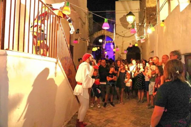 Martedì "grasso" 13 febbraio nel centro storico di Gallipoli va in scena "la morte del carnevale", a seguire "Alla Corte delle Fole" - Corriere Salentino