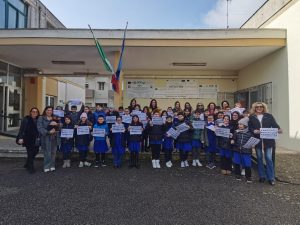 Rinuncia alla festa del suo 10º compleanno per aiutare gli “amici a 4 zampe”. Festa a scuola per Giulia - Corriere Salentino