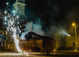 La Morte te lu Paulinu Cazzasassi chiude il Carnevale della Grecìa Salentina e Martignanese