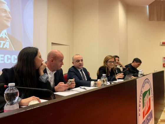 Forza Italia a Congresso anche a Lecce, Paride Mazzotta ritorna al coordinamento provinciale, nuovo ingresso nel partito azzurro per l'imprenditore Antonio Raone - Corriere Salentino