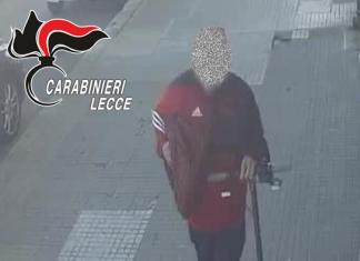 Dopo i furti di bici mette le mani su un monopattino: scatta l’arresto