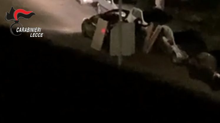 Razzìe di pannelli e infissi in alluminio, arrestato ladro seriale 26enne. Ruba in un negozio, ai domiciliari un 34enne - Corriere Salentino