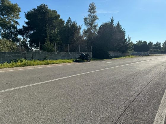 Ancora un incidente sulle strade salentine. Schianto sulla provinciale, grave un centauro - Corriere Salentino