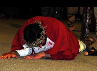 A Martano, il Mercoledì Santo, la solenne Via Crucis vivente: un inno alla Pace, inclusivo e condiviso