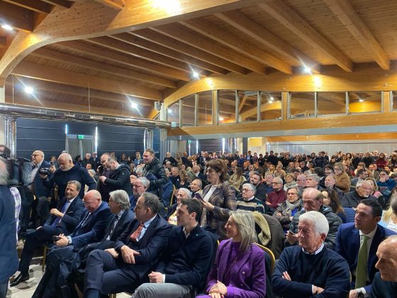 Adriana Poli Bortone all'attacco: "Le piste ciclabili le riciclerò. Gestione Salvemini macello, museo dell'orrore". Carlo Mignone in sala - Corriere Salentino