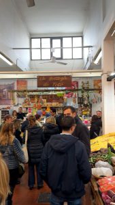 La rinascita del Mercato di Porta Rudiae e del centro storico, Poli Bortone: “Sbagliata la pista ciclabile che cancella parcheggi. Movida diffusa per il rilancio” - Corriere Salentino