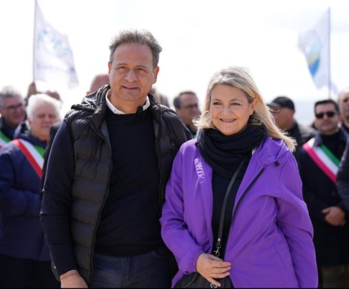 Eolico offshore, Pagliaro: "Il Salento si ribella all'invasione: un esercito pacifico a Porto Miggiano contro le pale in mare" - Corriere Salentino