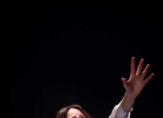 Da domani a domenica al Teatro Comunale di Galatone “La Guardia alla Luna” di Massimo Bontempelli