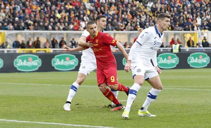 Contro il Verona l'ennesima sconfitta, per il Lecce la "zona rossa" è sempre più vicina - Corriere Salentino