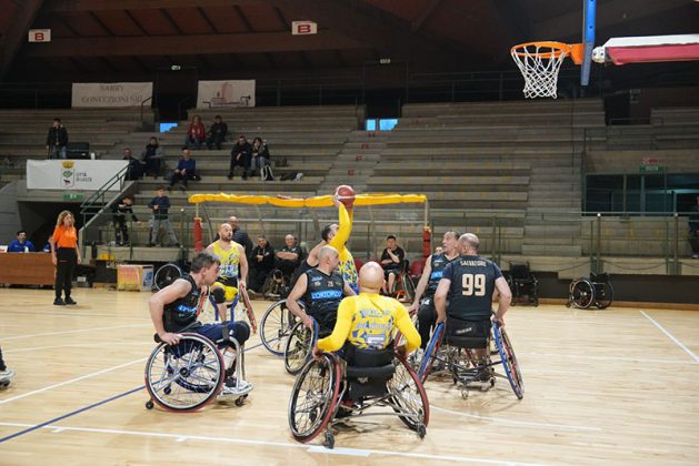 Doppio colpo! La Lupiae Team Salento batte per 52-38 i Crazy Ghosts di Pontecagnano e festeggia l’approdo ai playoff - Corriere Salentino