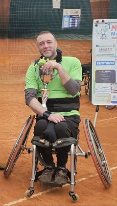 Tennis in carrozzina. Salvatore Vasta trionfa nel Salento - Corriere Salentino