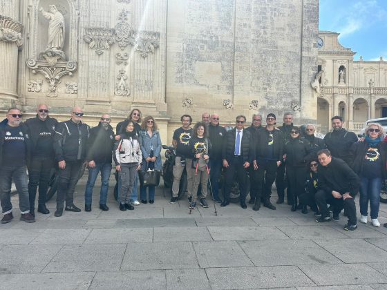 Domenica delle Palme, Cuore Amico: emozioni e solidarietà in piazza Duomo con Monsignor Seccia - Corriere Salentino