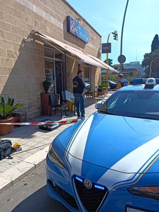 Agguato in pieno giorno, 40enne già noto gambizzato davanti al bar: “codice rosso” al Fazzi - Corriere Salentino
