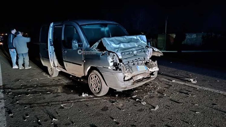 Violento tamponamento sulla provinciale: intera famiglia in ospedale - Corriere Salentino
