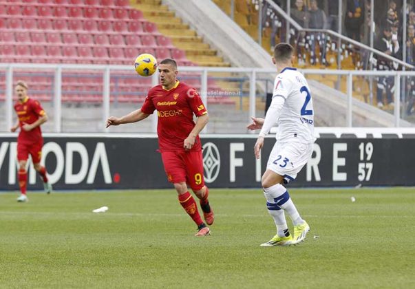 Contro il Verona l'ennesima sconfitta, per il Lecce la "zona rossa" è sempre più vicina - Corriere Salentino