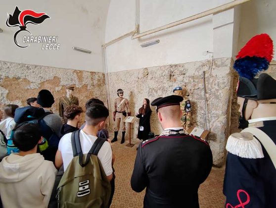 Tra uniformi e cimeli, grande affluenza all’ex caserma “Cimarrusti” per la mostra storica dei carabinieri - Corriere Salentino